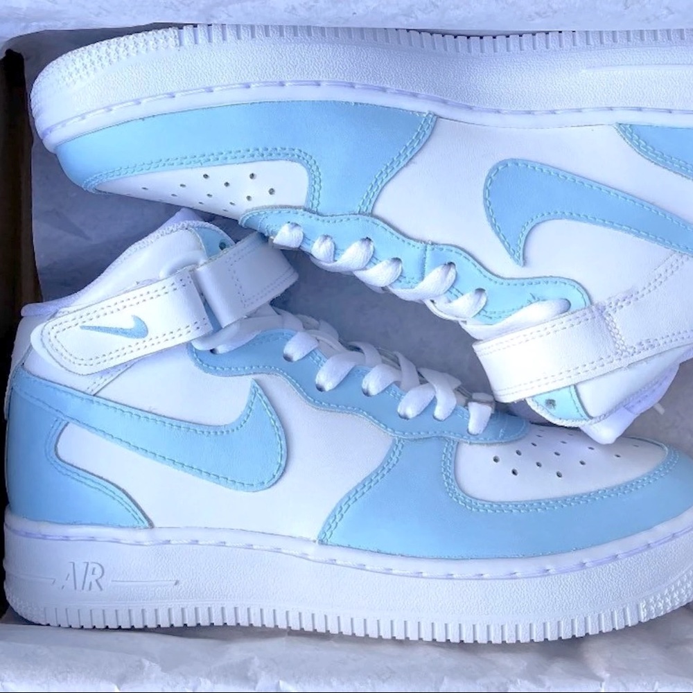 *Free 🎁* Nike Mids Blue Air Force 1s - Picture 1 of 1